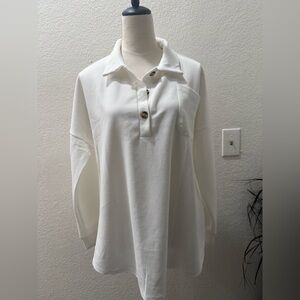 Zaayo Women's Top
Size: M 
NWT